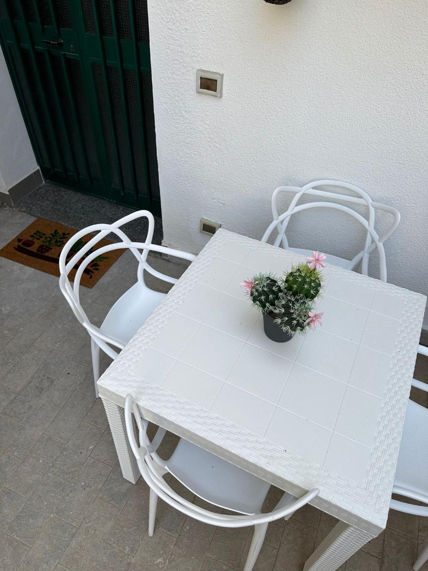 Nino'S Apartments Giardini Naxos Exterior foto